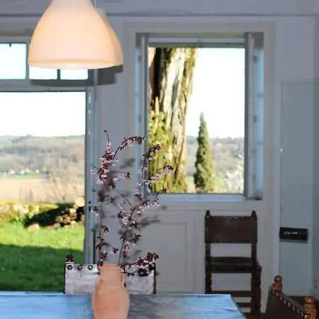 Prázdninový dům House With Garden And View Ideal Location In For 6 People Limeuil