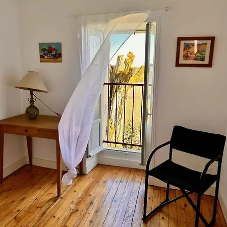 Prázdninový dům House With Garden And View Ideal Location In For 6 People *