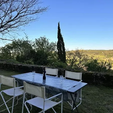 House With Garden And View Ideal Location In For 6 People Holiday home *