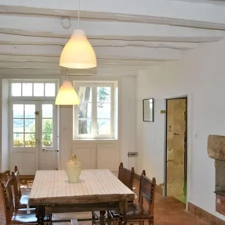 House With Garden And View Ideal Location In For 6 People